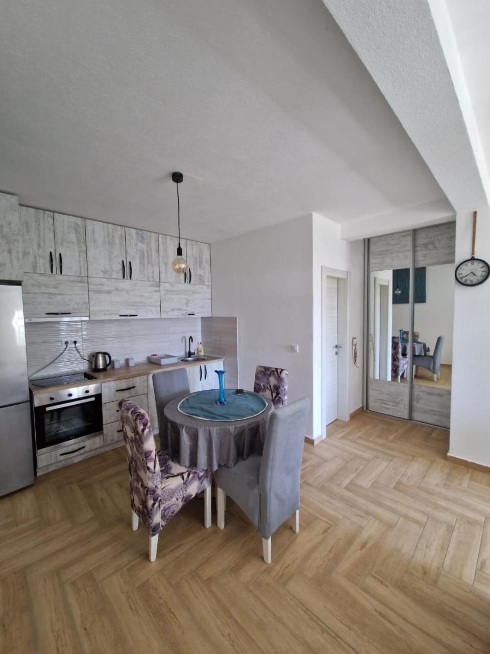 Studio Apartman Happy Home Тиват Екстер'єр фото